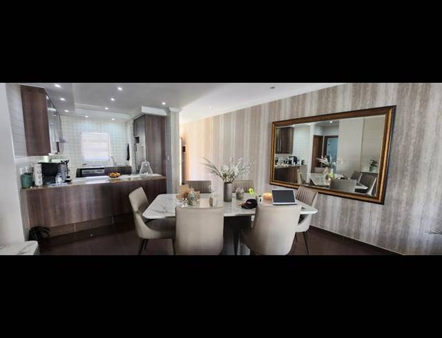 2 BEDROOM APARTMENT FOR SALE IN BEDFORD GARDENS